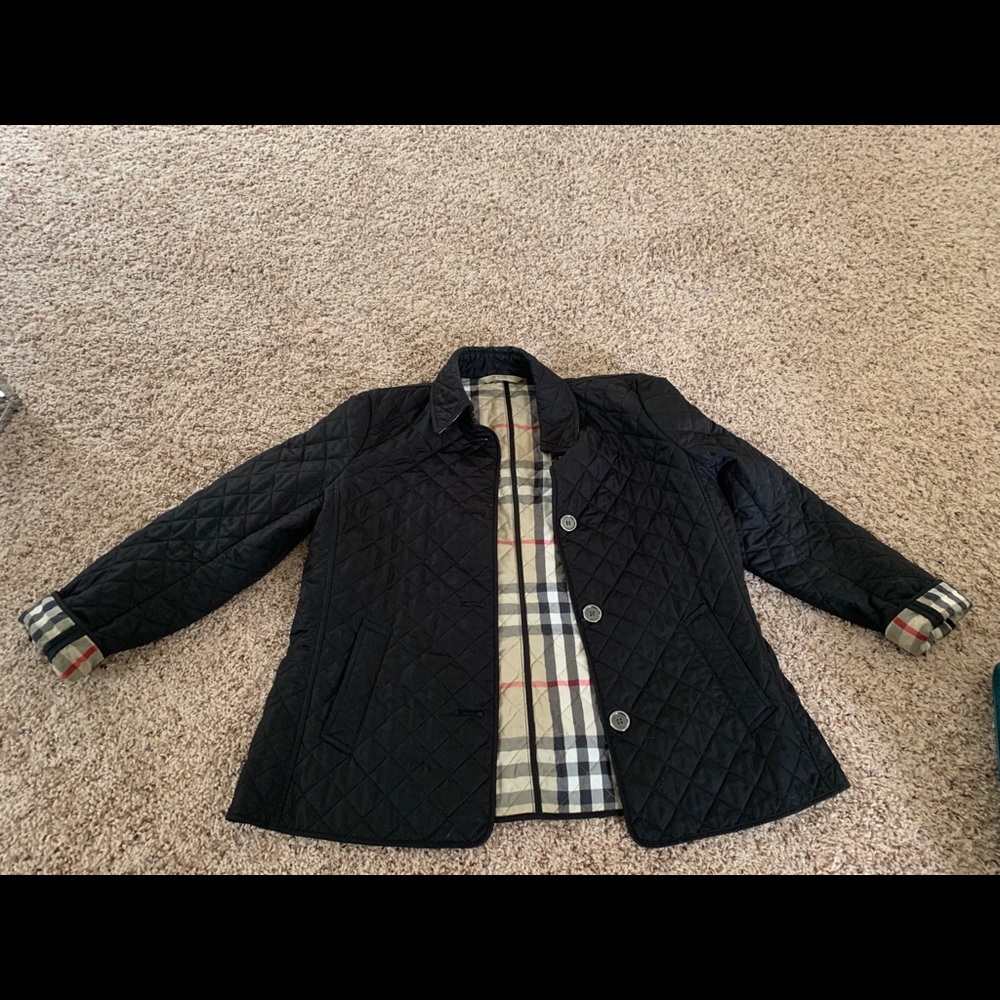 Quilted black Burberry Brit jacket!
